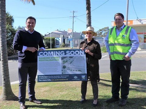Pat Conaghan MP, Mayor Liz Campbell and Manager Infrastructure Delivery Dylan Reeves